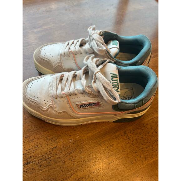 Autry CLC White/Green/Pink Womens SZ 37 Sneakers Great Condition - Picture 2 of 7
